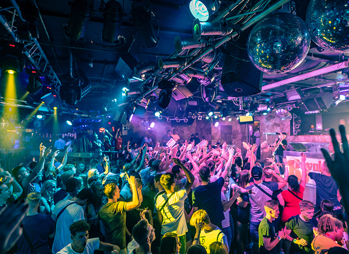 Ausflug - Lloret by Night - Crowd