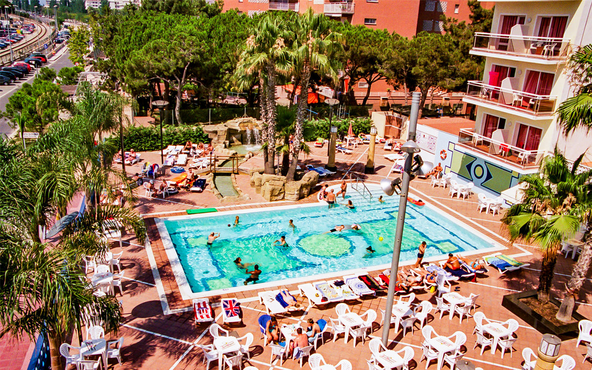 Hotel Reymar - Malgrat de Mar - Bäume & Pool