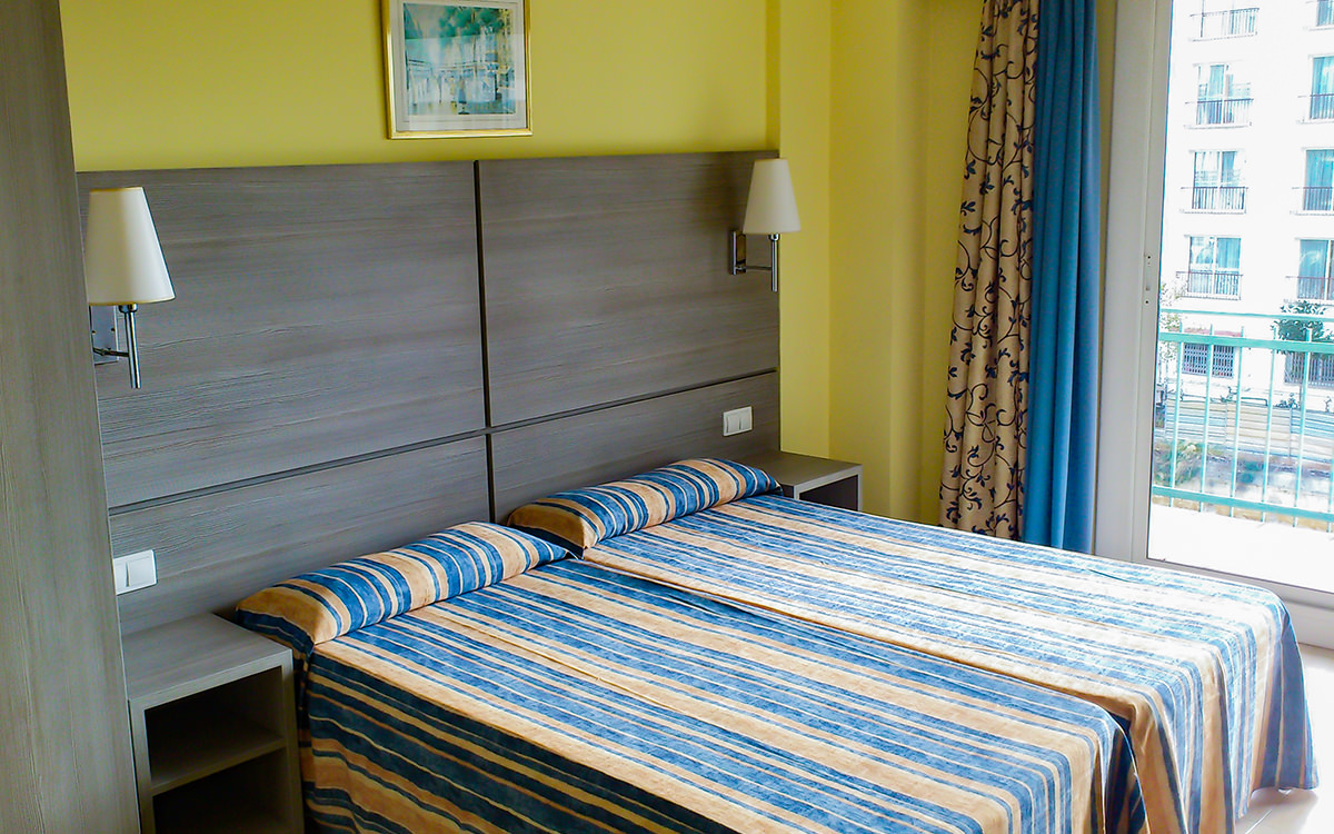 Hotel Terramar - Calella - Bett