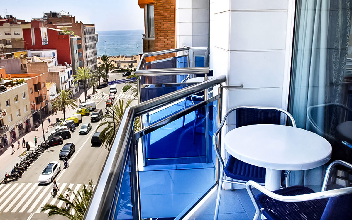 Apartment Blau - Lloret de Mar - Balkon mit Meerblick