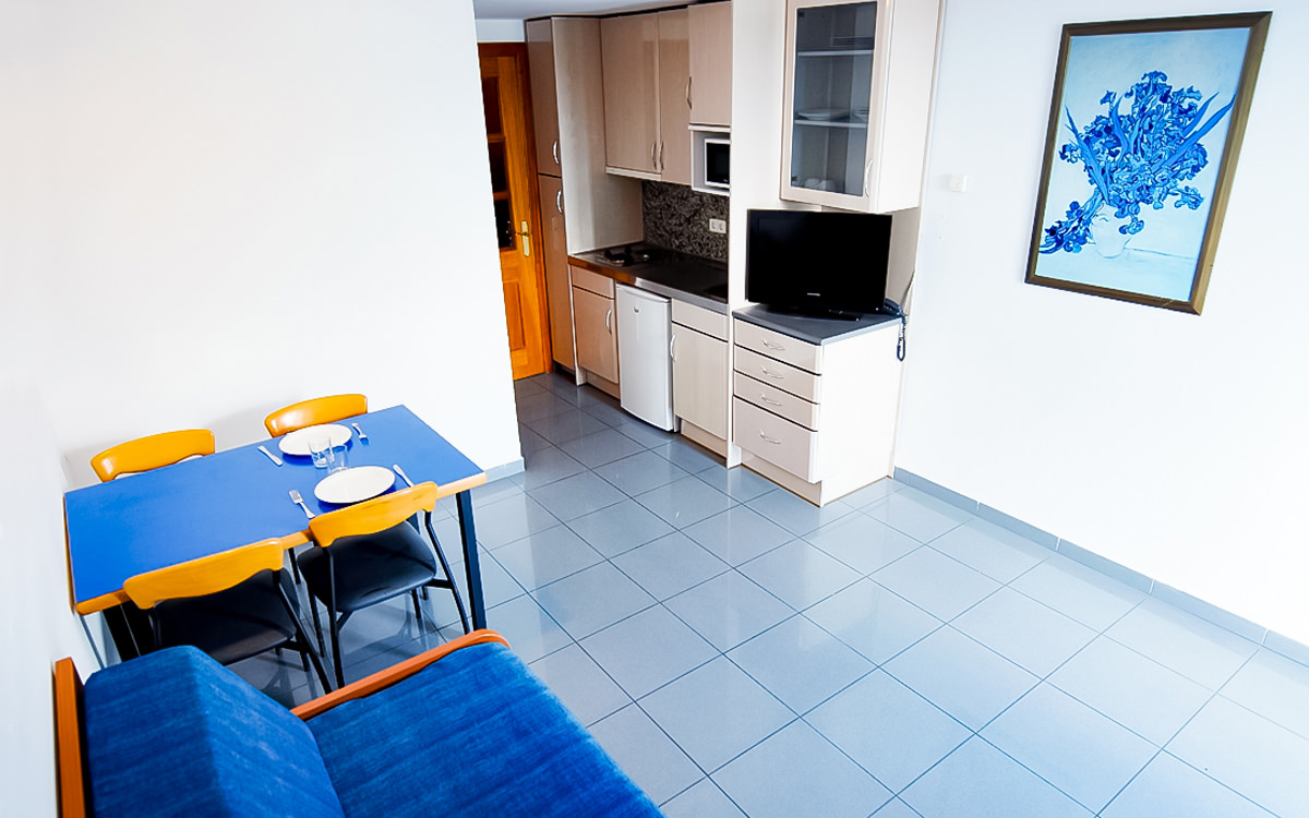 Apartment Blau - Lloret de Mar - Wohnraum