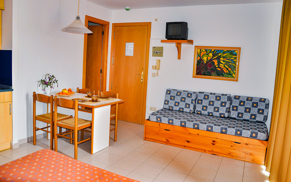 Apartment Safari - Calella - Esstisch